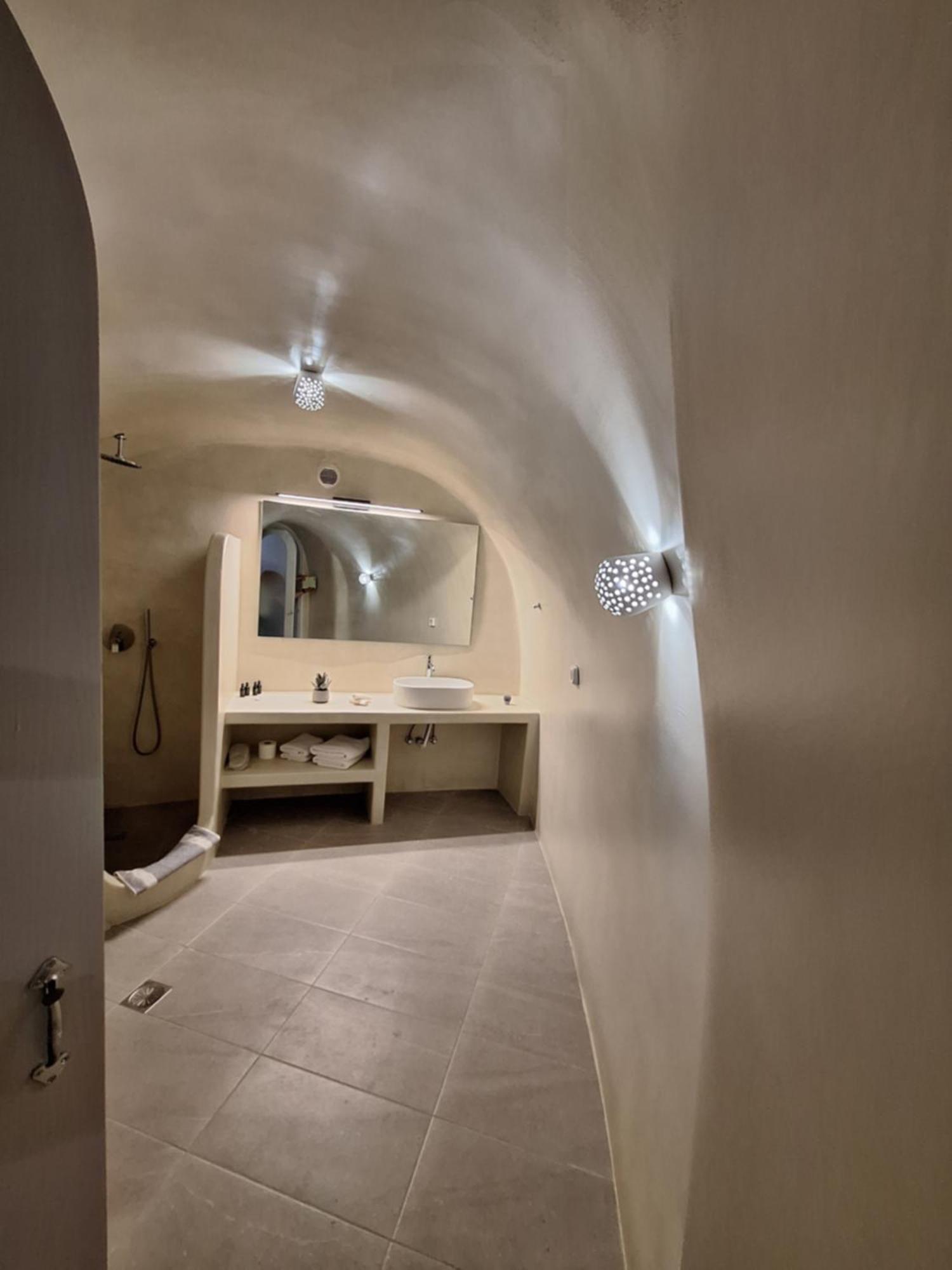 Anamnesis City Spa Тира Экстерьер фото